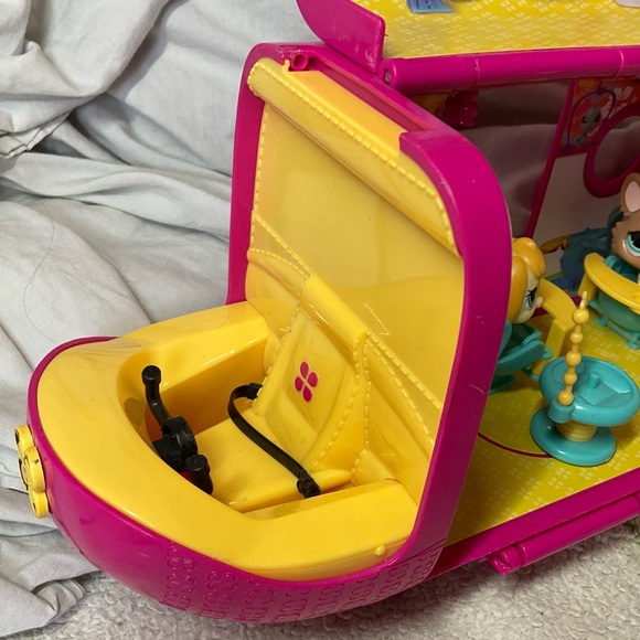 Littlest pet shop Airplane playset - Picture 7 of 9